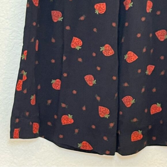 Farm Rio Strawberry Printed Wide Leg Pants in Black/Red size XS - Picture 12 of 16